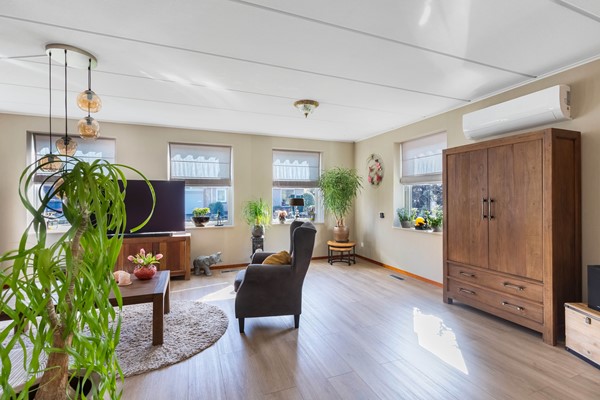 Foto De Markeur 8 Bant 13.jpg